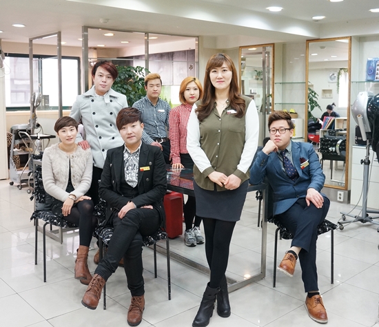 세마헤어 홍대1호점 강현주 점장 < 스타트업 < 경제 < 기사본문 - 한국투데이 세마헤어 홍대1호점 강현주 점장