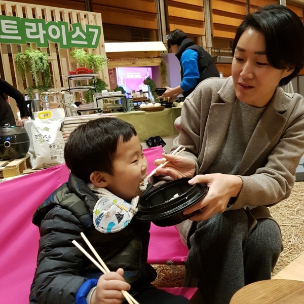 12월 8일(토)부터 9일(일)까지 서울 삼성동 코엑스 D홀에서 이색 쌀놀이터‘쌀라딘’을 개최되었다. <br>
