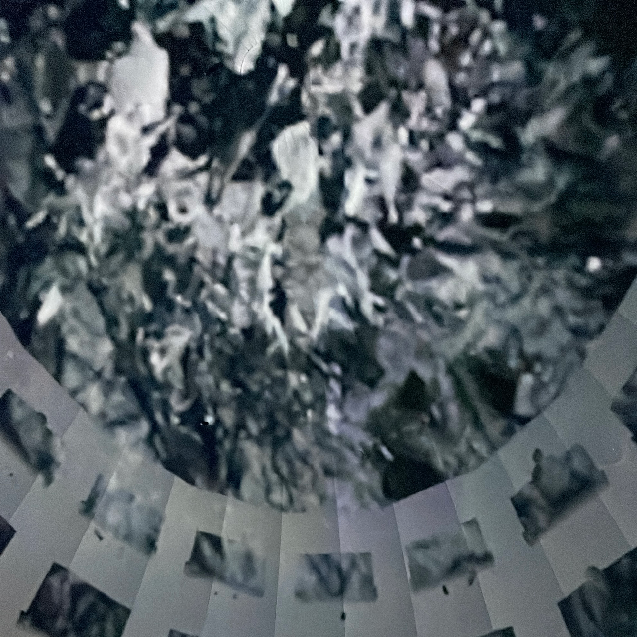 ▲헝가리 부다페스트 Fulldome에서 360 뮤직비디오 상영 작품모습