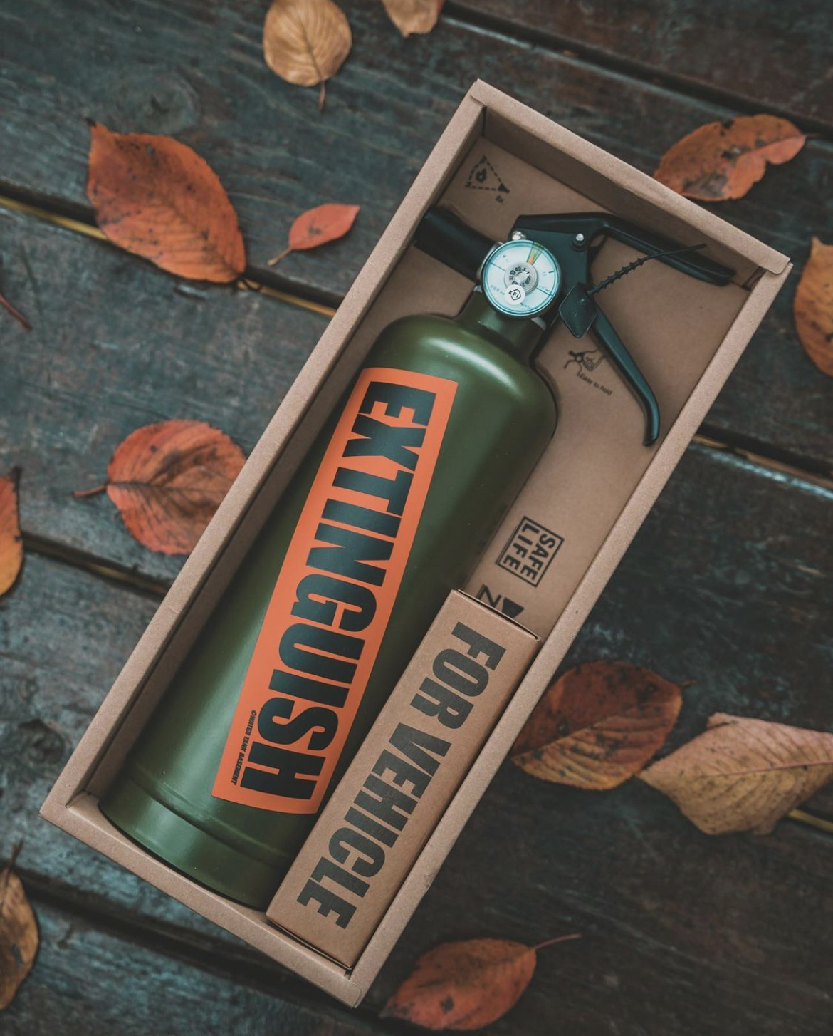  ▲사진: 가을 감성이 풍기는 Z07 EX카키 차량용소화기 출처: 세이프라이프